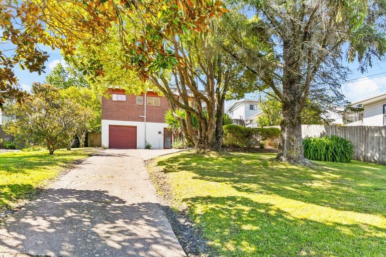 Photo of property in 8 Penton Road, Stanmore Bay, Whangaparaoa, 0932