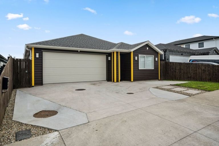 Photo of property in 15 Koropupu Street, Pukekohe, 2120