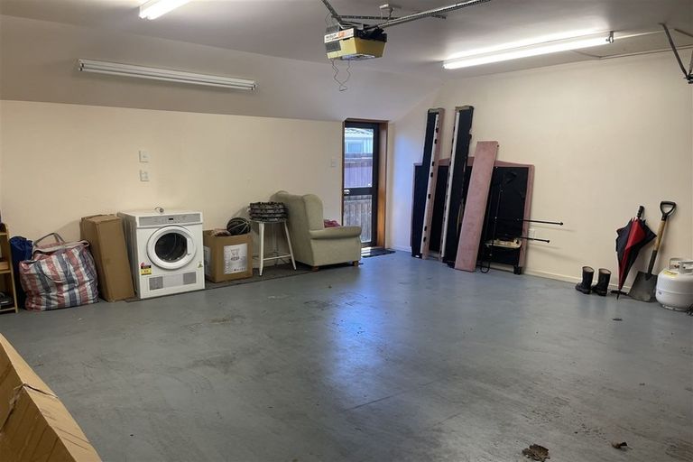 Photo of property in 11a Barnes Road, Redwood, Christchurch, 8051