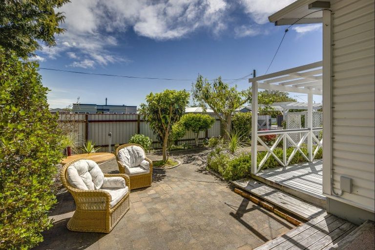 Photo of property in 1209 Caroline Road, Mayfair, Hastings, 4122