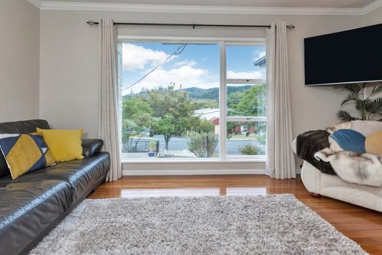 Photo of property in 15 Tarewa Road, Morningside, Whangarei, 0110