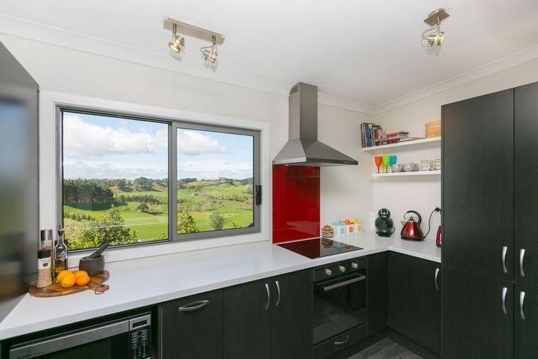 Photo of property in 281 Upland Road, Tarurutangi, New Plymouth, 4372