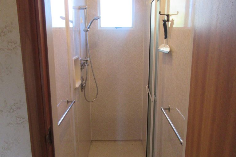 Photo of property in 2 Victoria Street, Waimate, 7924