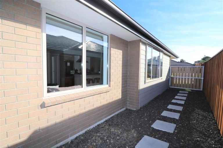Photo of property in 35 Rossall Crescent, Rolleston, 7615