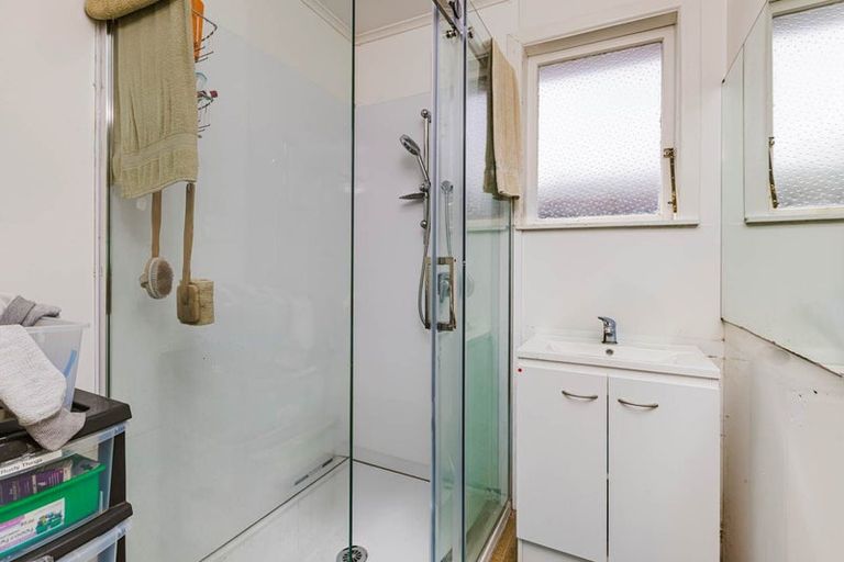 Photo of property in 10 Boon Street, Manurewa, Auckland, 2102