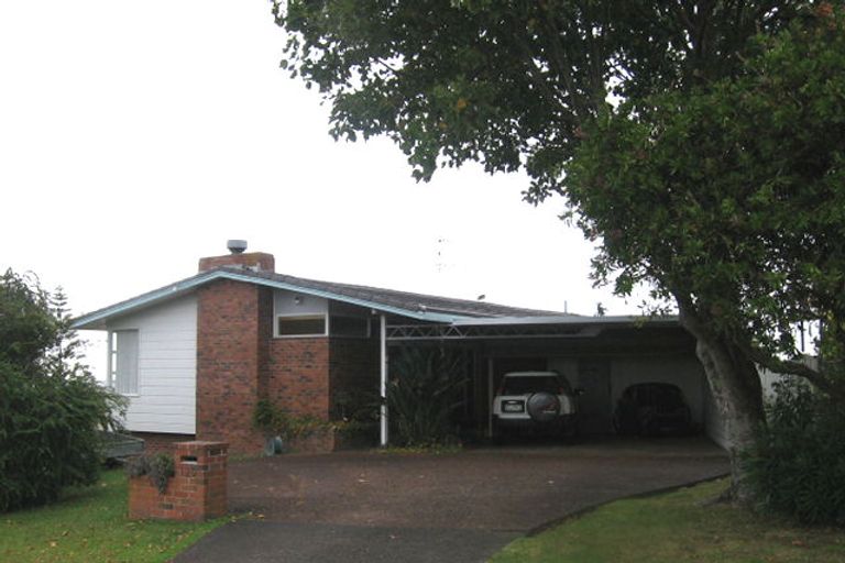 Photo of property in 129-131 Coronation Road, Hillcrest, Auckland, 0627