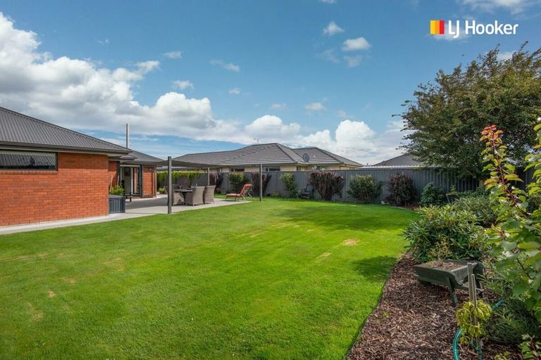 Photo of property in 12 Centre Street, Mosgiel, 9024