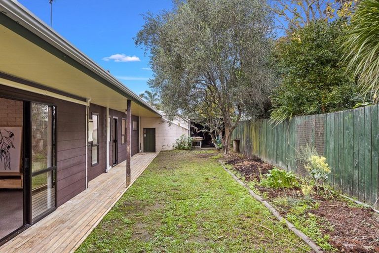 Photo of property in 1/45 Koromiko Street, New Lynn, Auckland, 0600