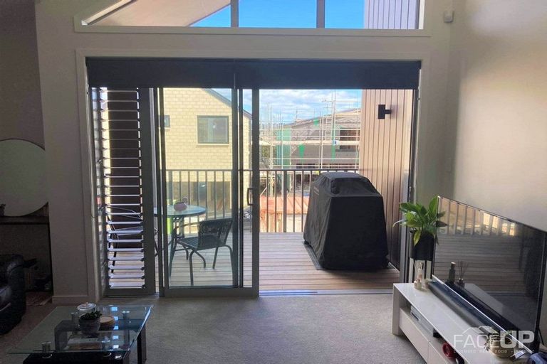 Photo of property in 8/28 Nevill Road, Hobsonville, Auckland, 0616