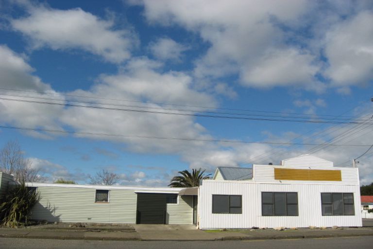 Photo of property in 54 Charlotte Street, Takapau, 4203
