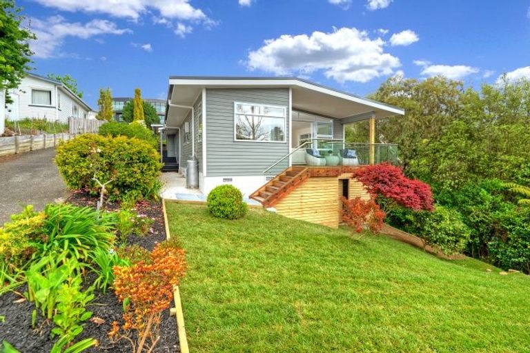 Photo of property in 15 Beacon Avenue, Campbells Bay, Auckland, 0630