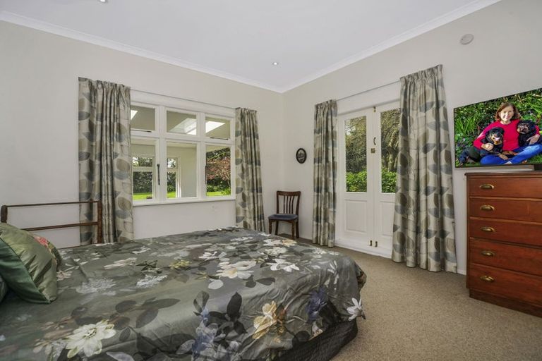 Photo of property in 72 Avenue North Road, Levin, 5510