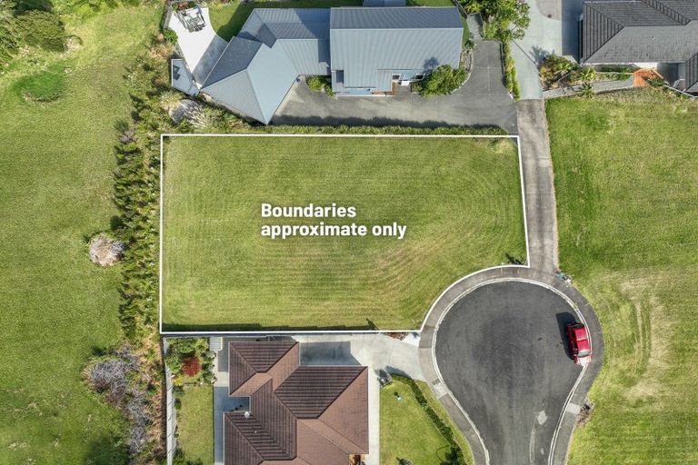 Photo of property in 33 Lori Lane, Coopers Beach, 0420