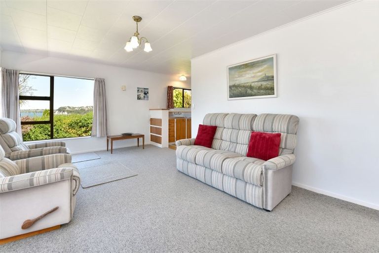 Photo of property in 19 Panui Terrace, Snells Beach, 0920