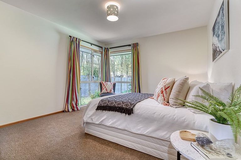 Photo of property in 2/45b Trafford Street, Harewood, Christchurch, 8051