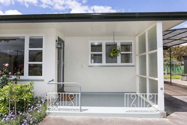 Photo of property in 15 Victoria Avenue, Dannevirke, 4930