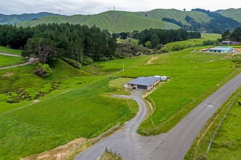 Photo of property in 149 Albert Road, Tokomaru, Palmerston North, 4474
