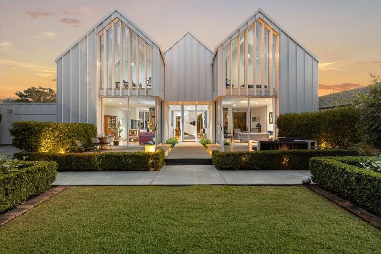 Photo of property in 101 Fendalton Road, Fendalton, Christchurch, 8014