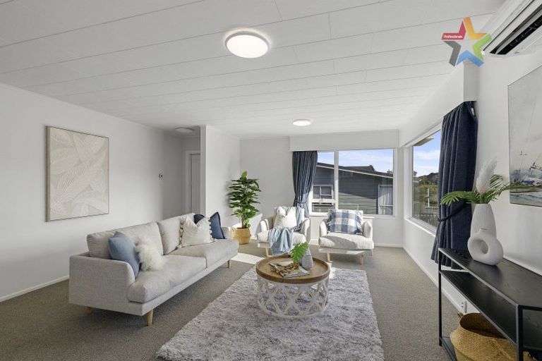 Photo of property in 139 Major Drive, Kelson, Lower Hutt, 5010