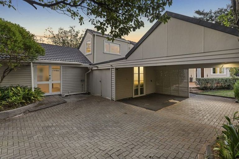 Photo of property in 145 Shakespeare Road, Milford, Auckland, 0620