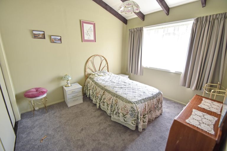 Photo of property in 2 Keene Place, Omarama, 9412