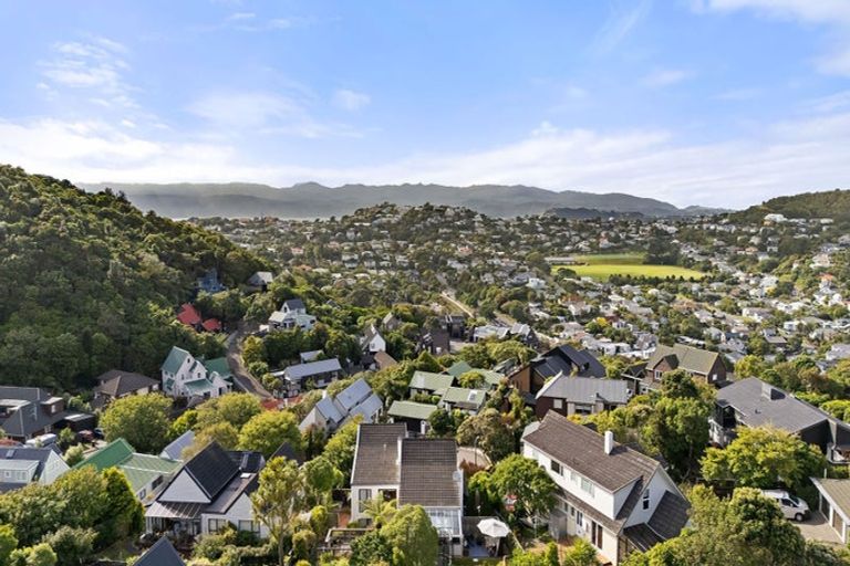 Photo of property in 8a Malda Grove, Khandallah, Wellington, 6035