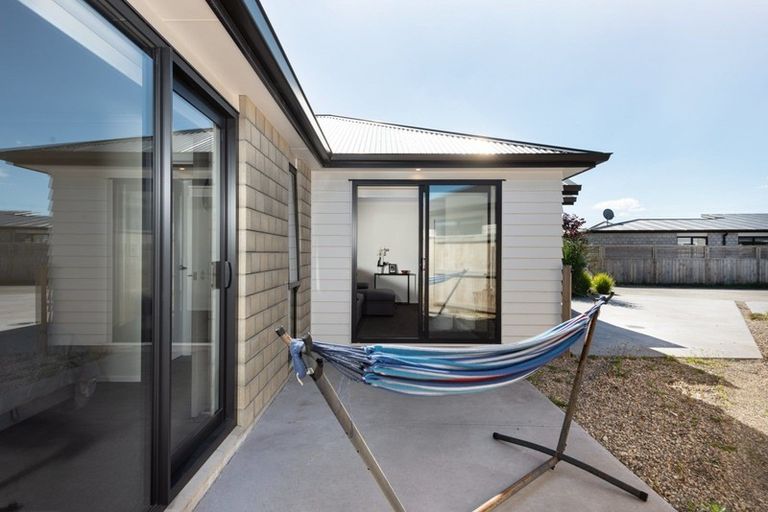 Photo of property in 20 Foley Grove, Pyes Pa, Tauranga, 3110