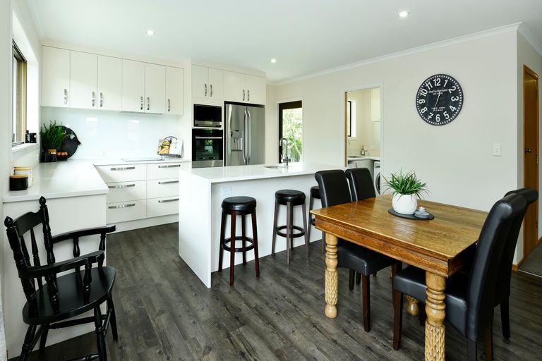 Photo of property in 6 James Place, Richmond, 7020