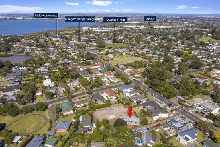 Photo of property in 58 Church Road, Mangere Bridge, Auckland, 2022
