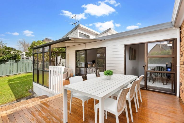 Photo of property in 9 Sturm Avenue, Massey, Auckland, 0614