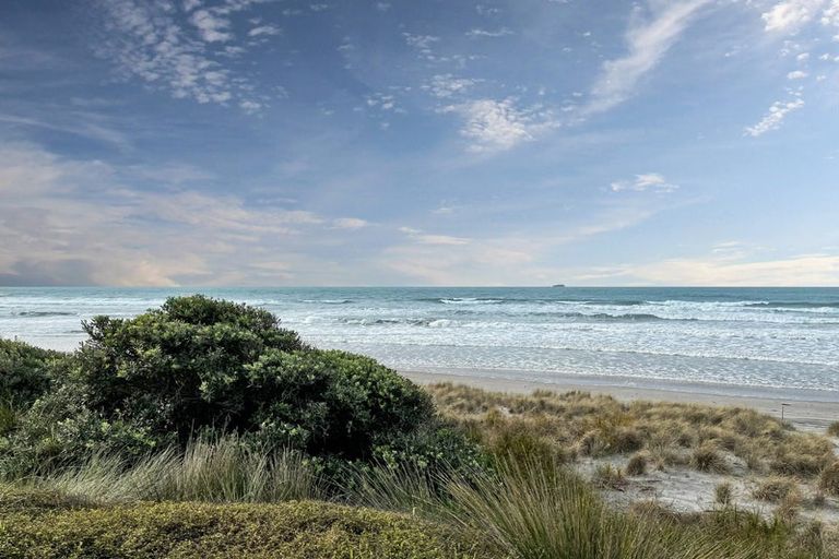 Photo of property in 560 Pukehina Parade, Pukehina, 3189