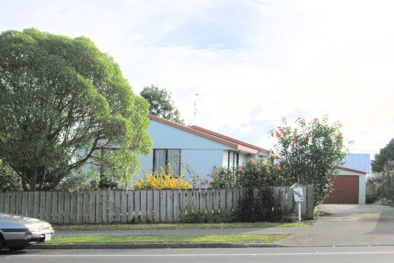 Photo of property in 69 Everglade Drive, Goodwood Heights, Auckland, 2105