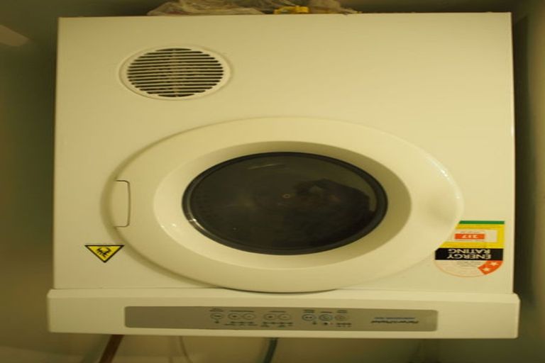 Photo of property in Stadium Garden Flats, 104/107 Thorndon Quay, Pipitea, Wellington, 6011