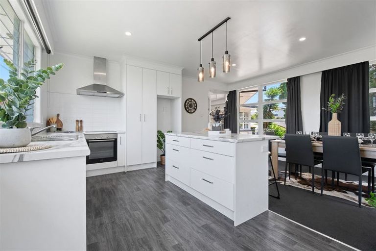 Photo of property in 191 Cambridge Road, Hillcrest, Hamilton, 3216