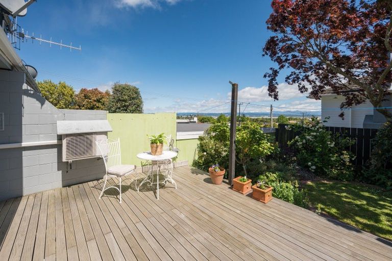 Photo of property in 198 The Ridgeway, Stoke, Nelson, 7011