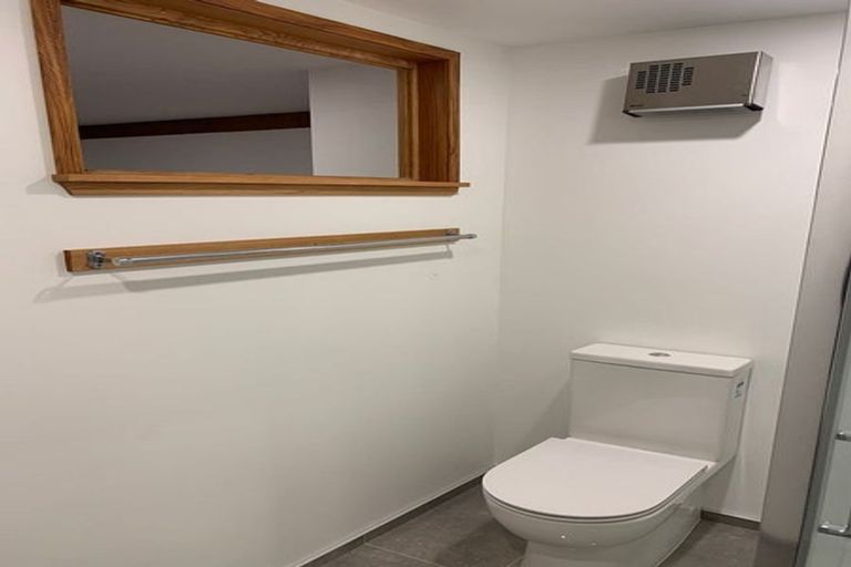 Photo of property in 34 Cannon Hill Crescent, Mount Pleasant, Christchurch, 8081