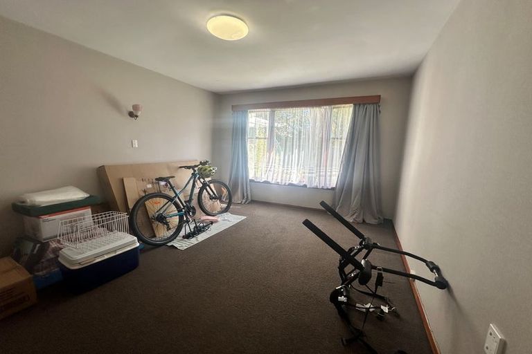 Photo of property in 121 Hamilton Avenue, Ilam, Christchurch, 8041