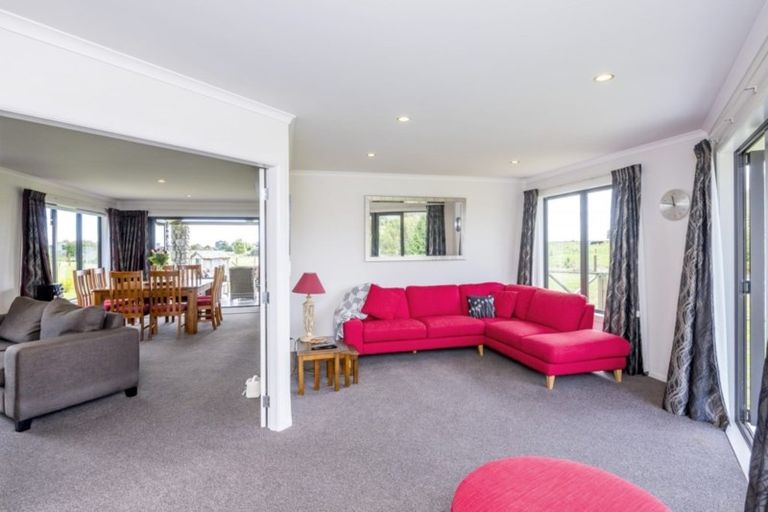 Photo of property in 9 Tullahoma Way, Ohau, Levin, 5570