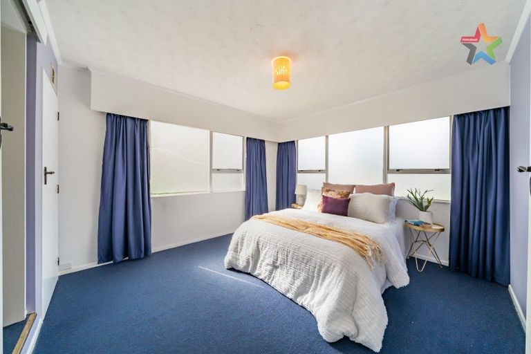 Photo of property in 111 Tirohanga Road, Tirohanga, Lower Hutt, 5010