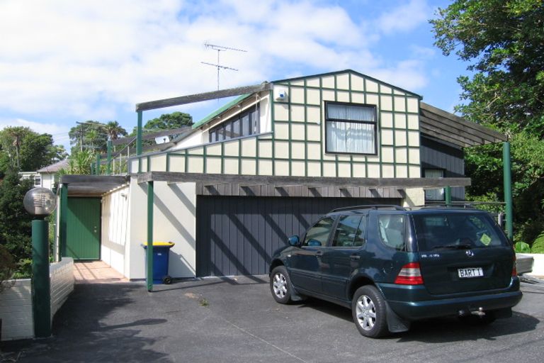 Photo of property in 2/69 Beach Road, Castor Bay, Auckland, 0620