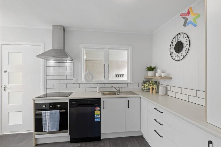 Photo of property in 1/50 Dyer Street, Epuni, Lower Hutt, 5011