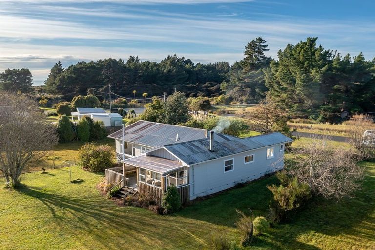 Photo of property in 73 Driver Street, Long Beach, Port Chalmers, 9081
