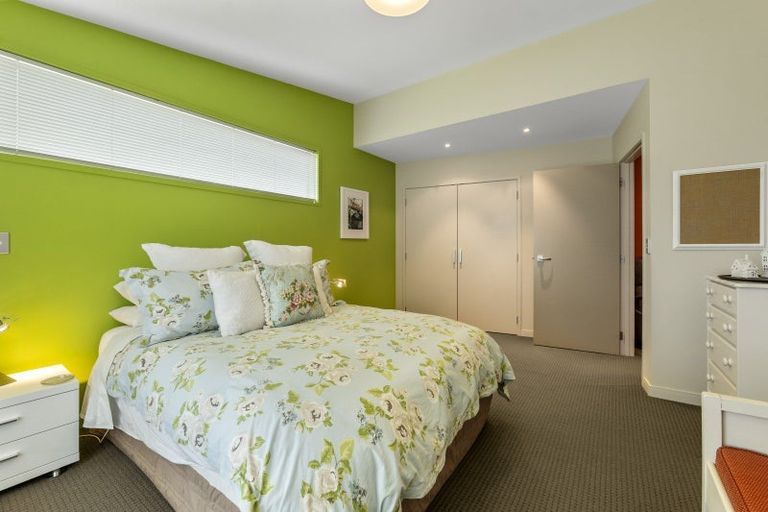 Photo of property in 10 Olivia Street, Stratford, 4332