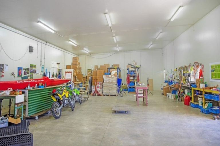 Photo of property in 12 Huna Road, Coastlands, Whakatane, 3191