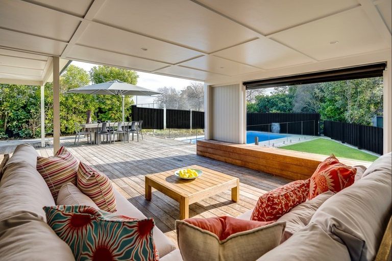 Photo of property in 15 Campbell Street, Havelock North, 4130