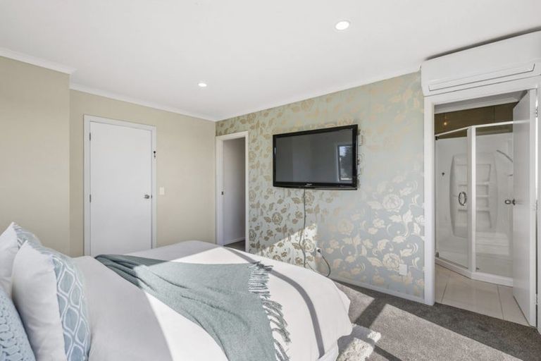 Photo of property in 19 Milford Street, Aotea, Porirua, 5024