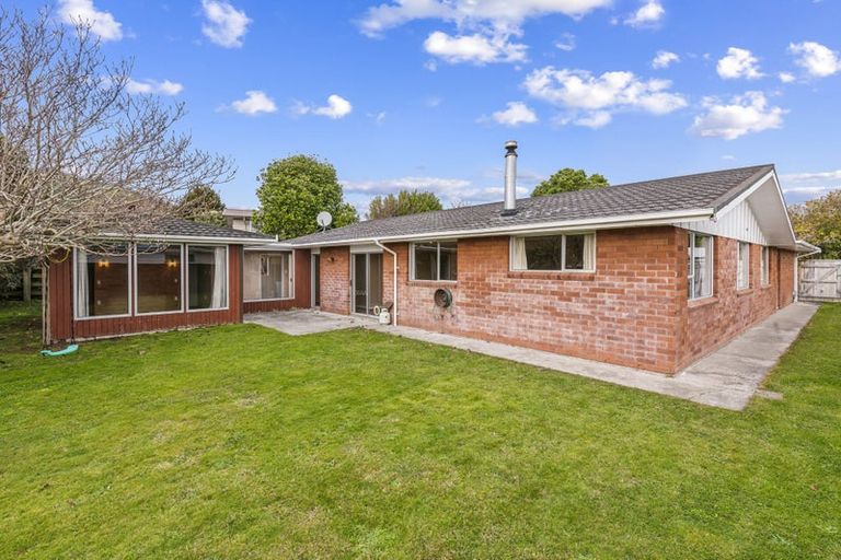 Photo of property in 37 Kapanui Road, Waikanae, 5036