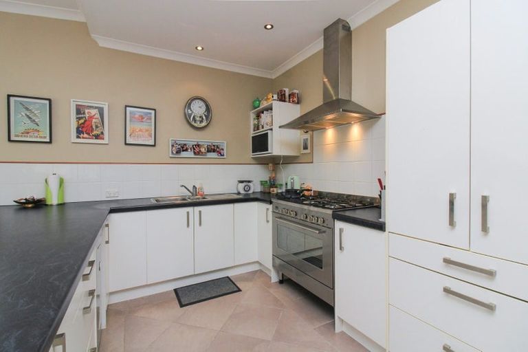 Photo of property in 37 Connolly Street, Boulcott, Lower Hutt, 5010