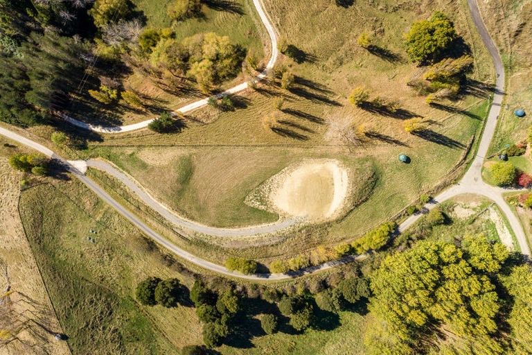 Photo of property in 27 Raratu Road, Kahuranaki, 4295