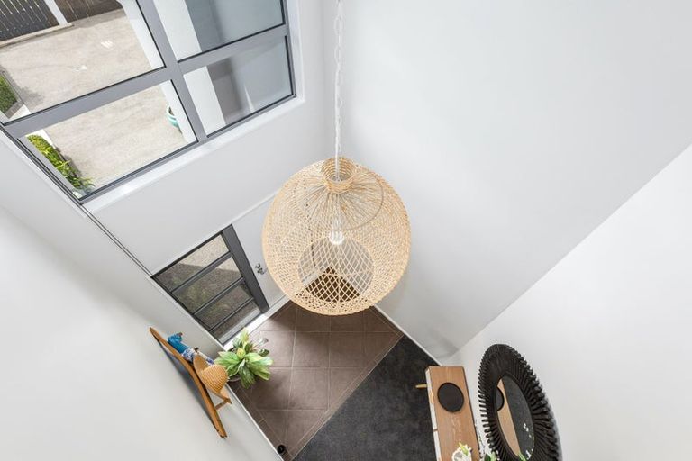 Photo of property in 9a Observatory Close, Whitby, Porirua, 5024